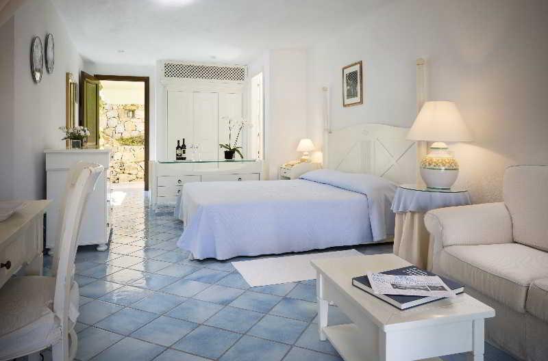 Club Hotel Baia Aranzos Golfo Aranci Extérieur photo