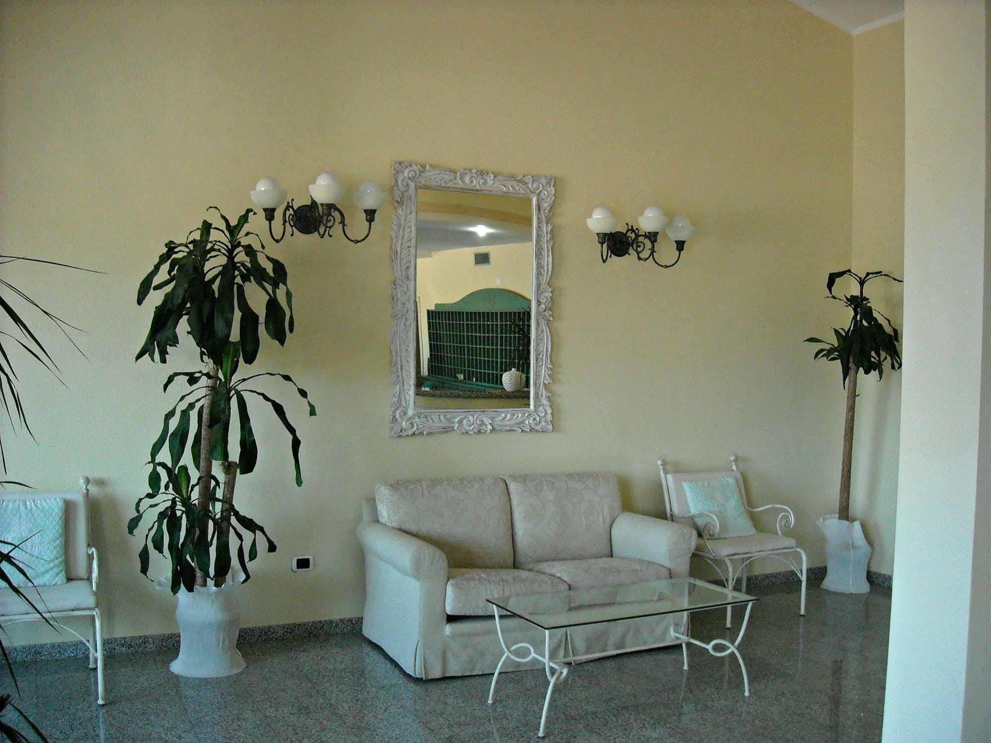 Club Hotel Baia Aranzos Golfo Aranci Extérieur photo