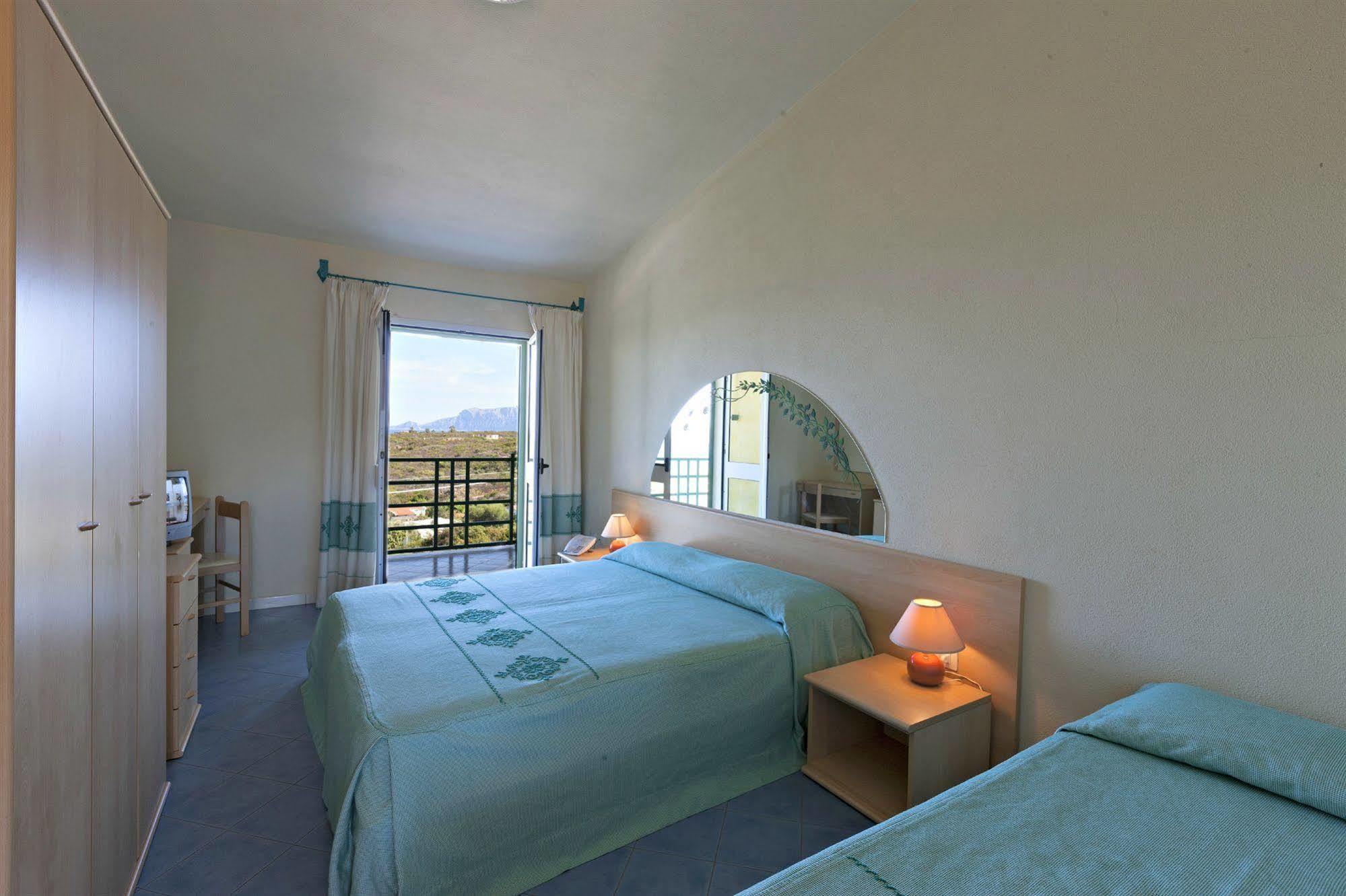 Club Hotel Baia Aranzos Golfo Aranci Extérieur photo