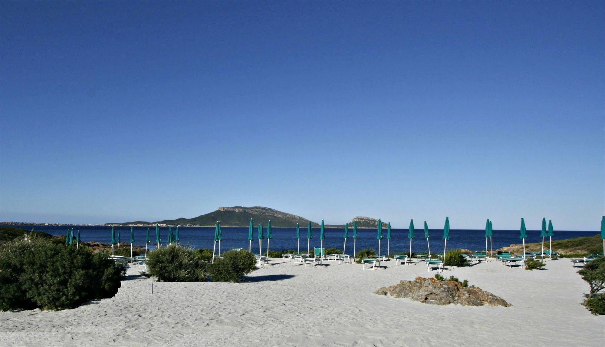 Club Hotel Baia Aranzos Golfo Aranci Extérieur photo